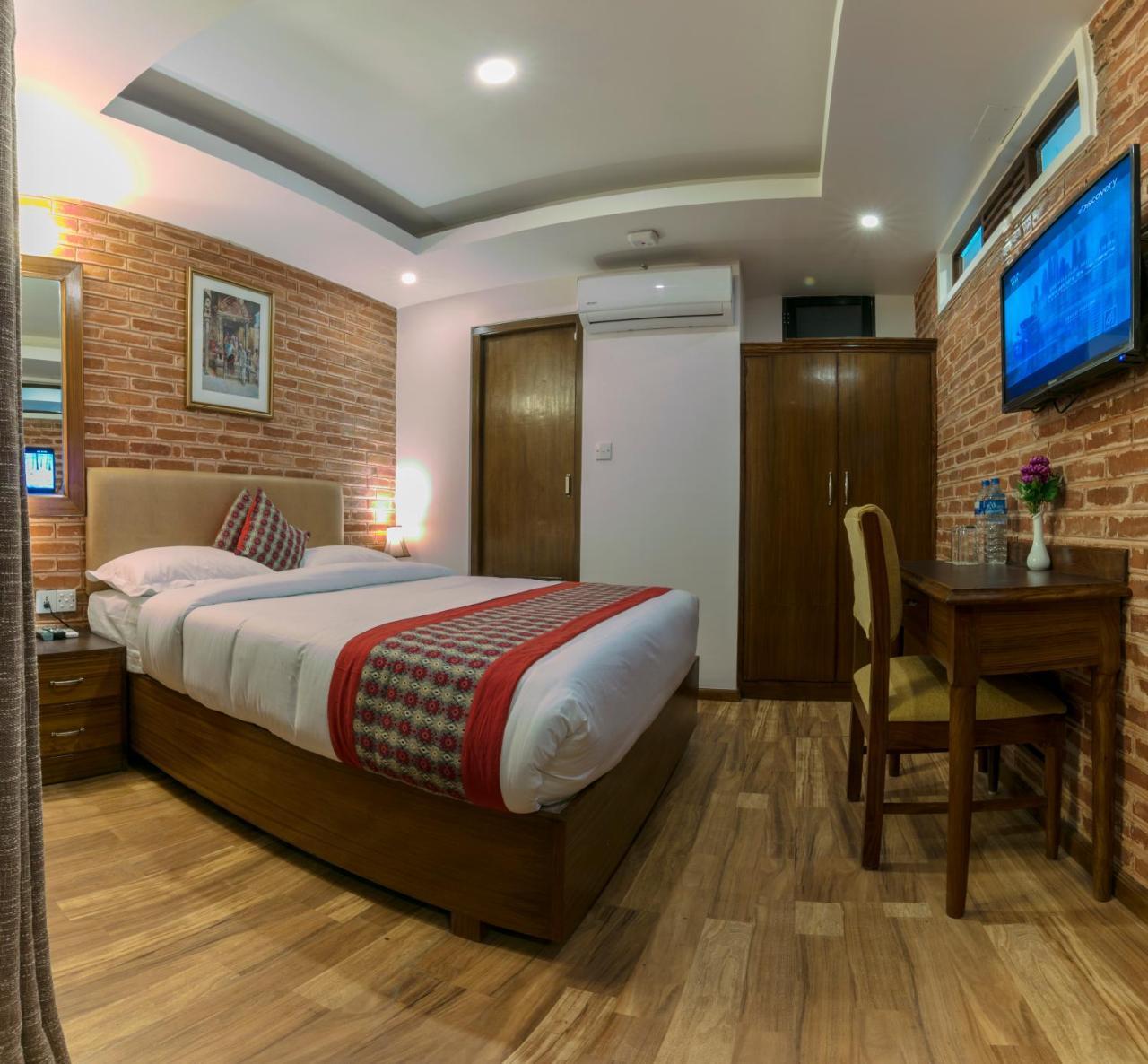 Kailash Kuti Inn Kathmandu Exterior photo